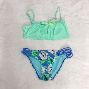 Women’s flounced bikini